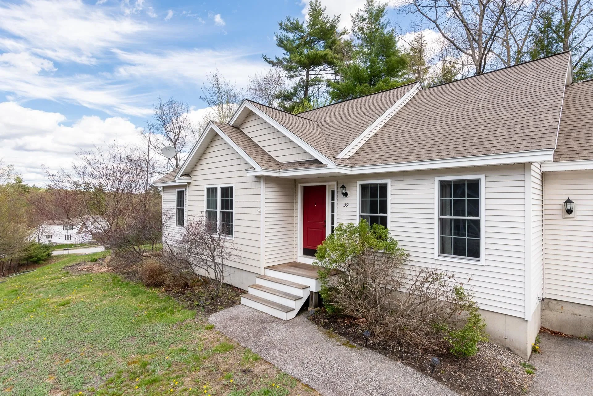 39 Sterling Drive Laconia NH 03246