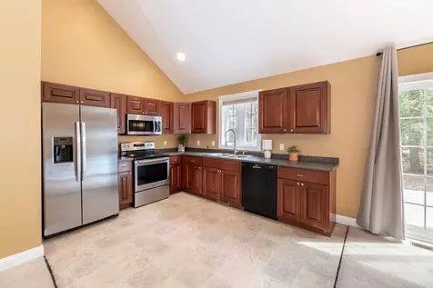 39 Sterling Drive Laconia NH 03246