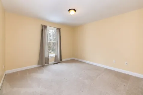 39 Sterling Drive Laconia NH 03246
