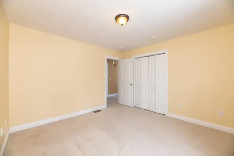 39 Sterling Drive Laconia NH 03246
