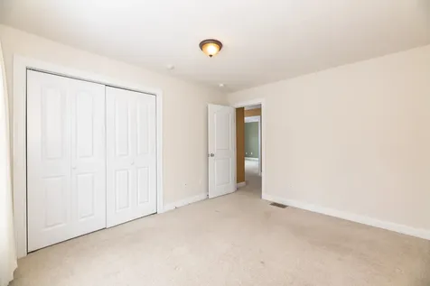 39 Sterling Drive Laconia NH 03246