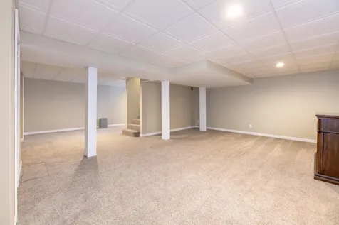 39 Sterling Drive Laconia NH 03246