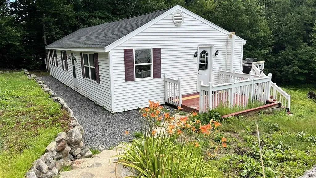 64 Crown Point Road Rochester NH 03867
