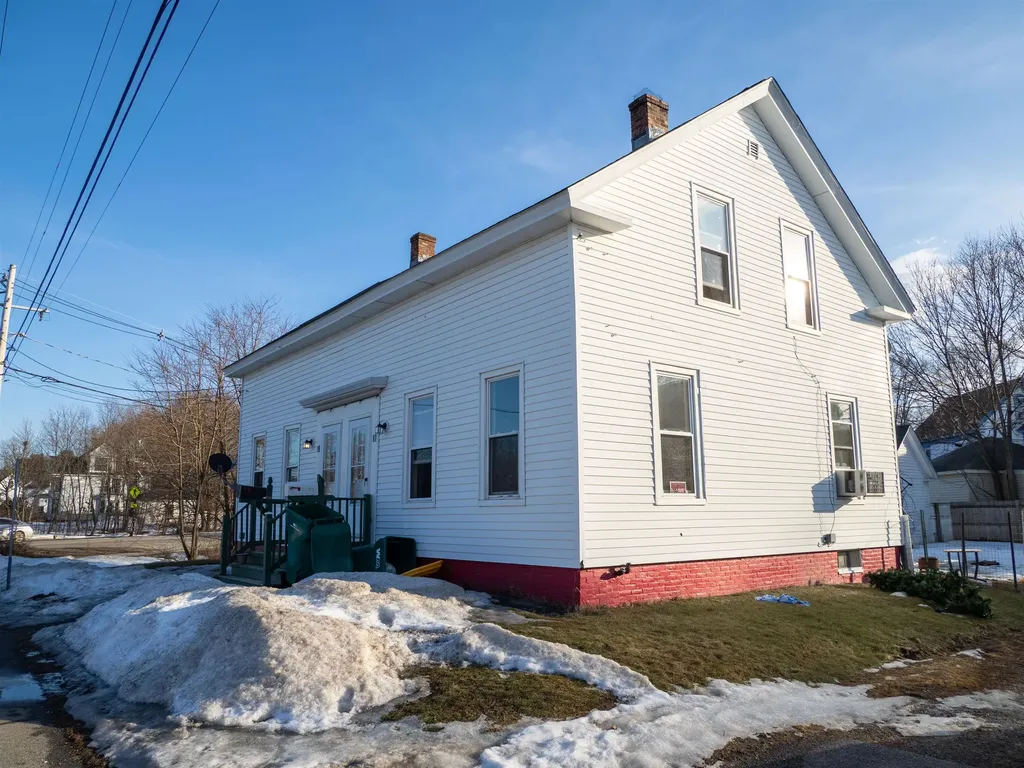 17-19 Upham Street Rochester NH 03867