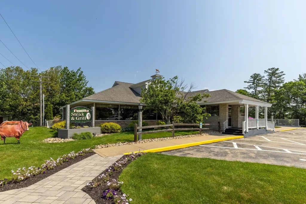 11 Farmington Road Rochester NH 03867