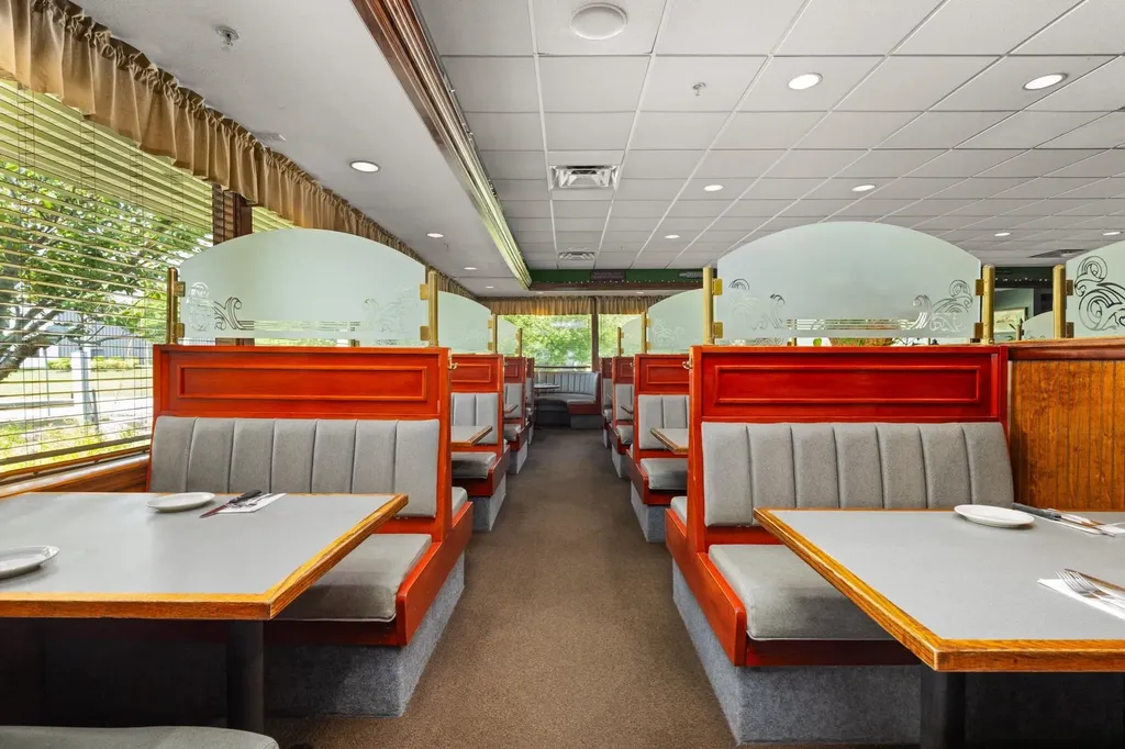 11 Farmington Road Rochester NH 03867