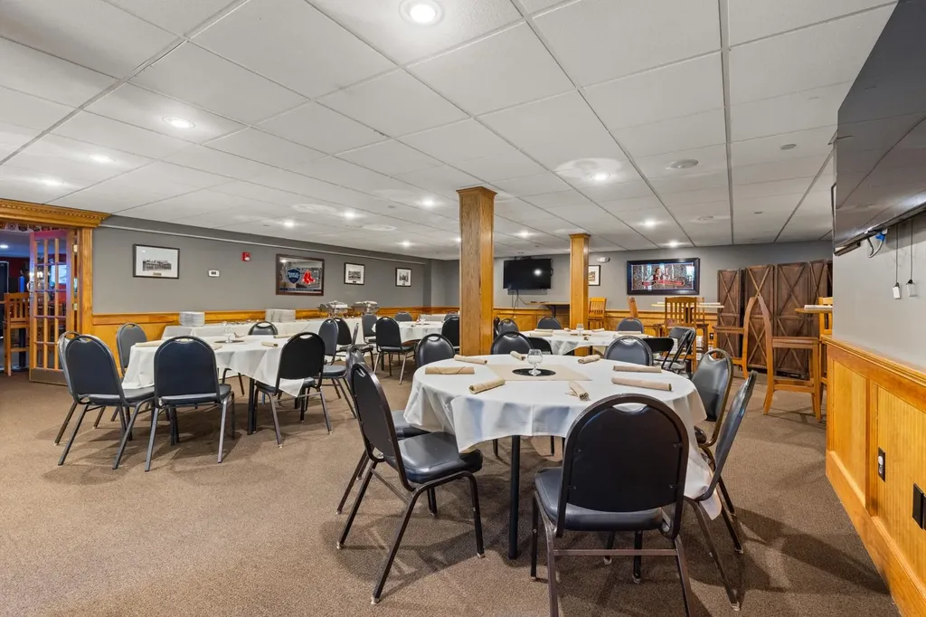 11 Farmington Road Rochester NH 03867