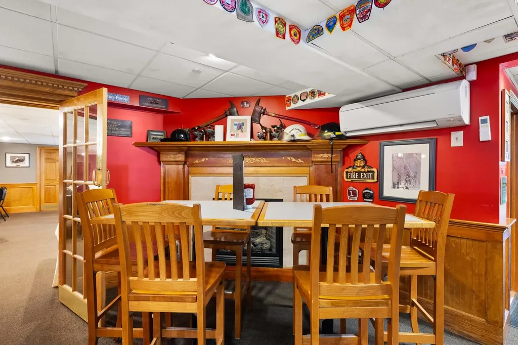 11 Farmington Road Rochester NH 03867