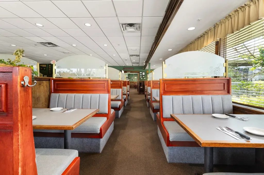 11 Farmington Road Rochester NH 03867