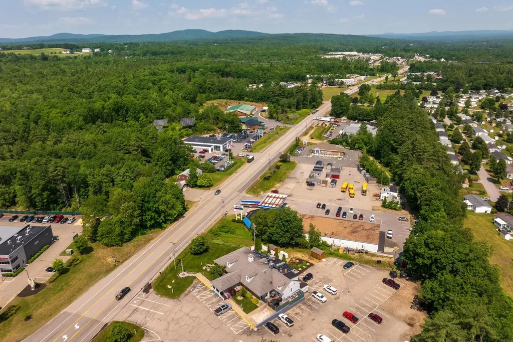 11 Farmington Road Rochester NH 03867