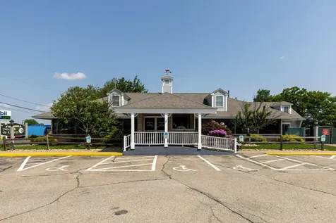 11 Farmington Road Rochester NH 03867