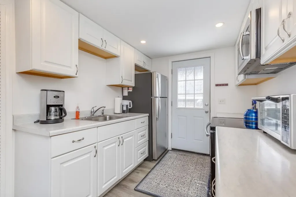 2 Muse Terrace Salem NH 03079