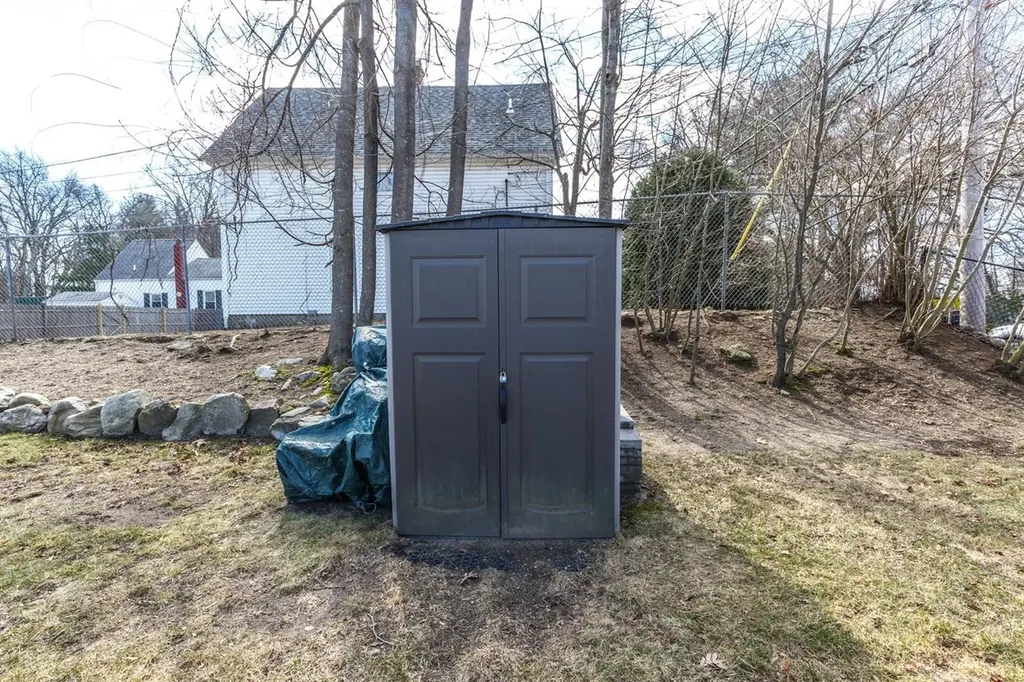 2 Muse Terrace Salem NH 03079