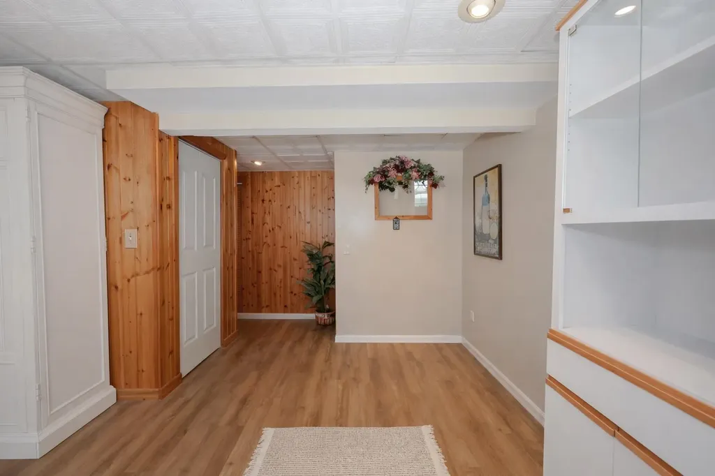 6 Karen Lane Londonderry NH 03053