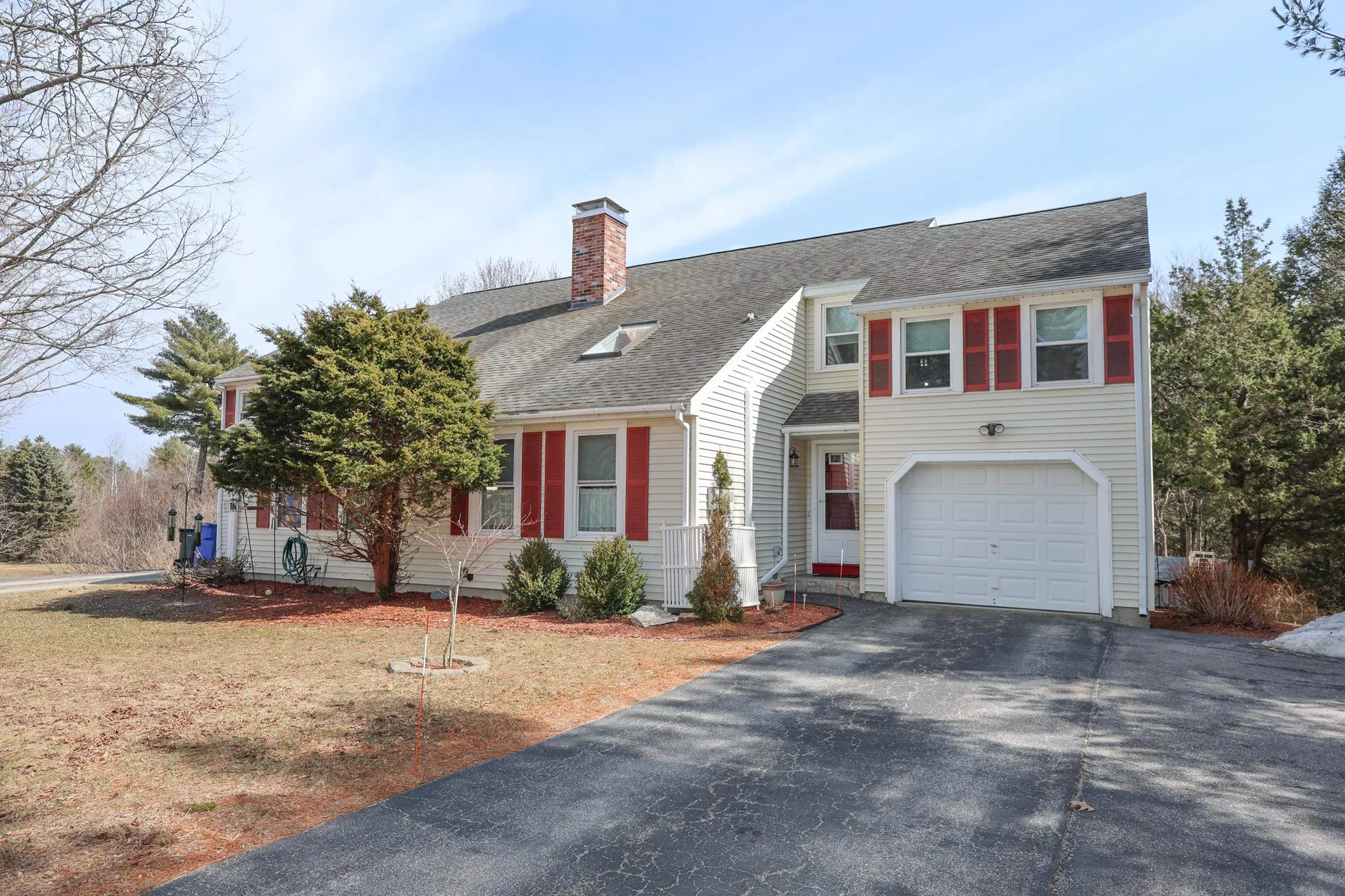 6 Karen Lane Londonderry NH 03053