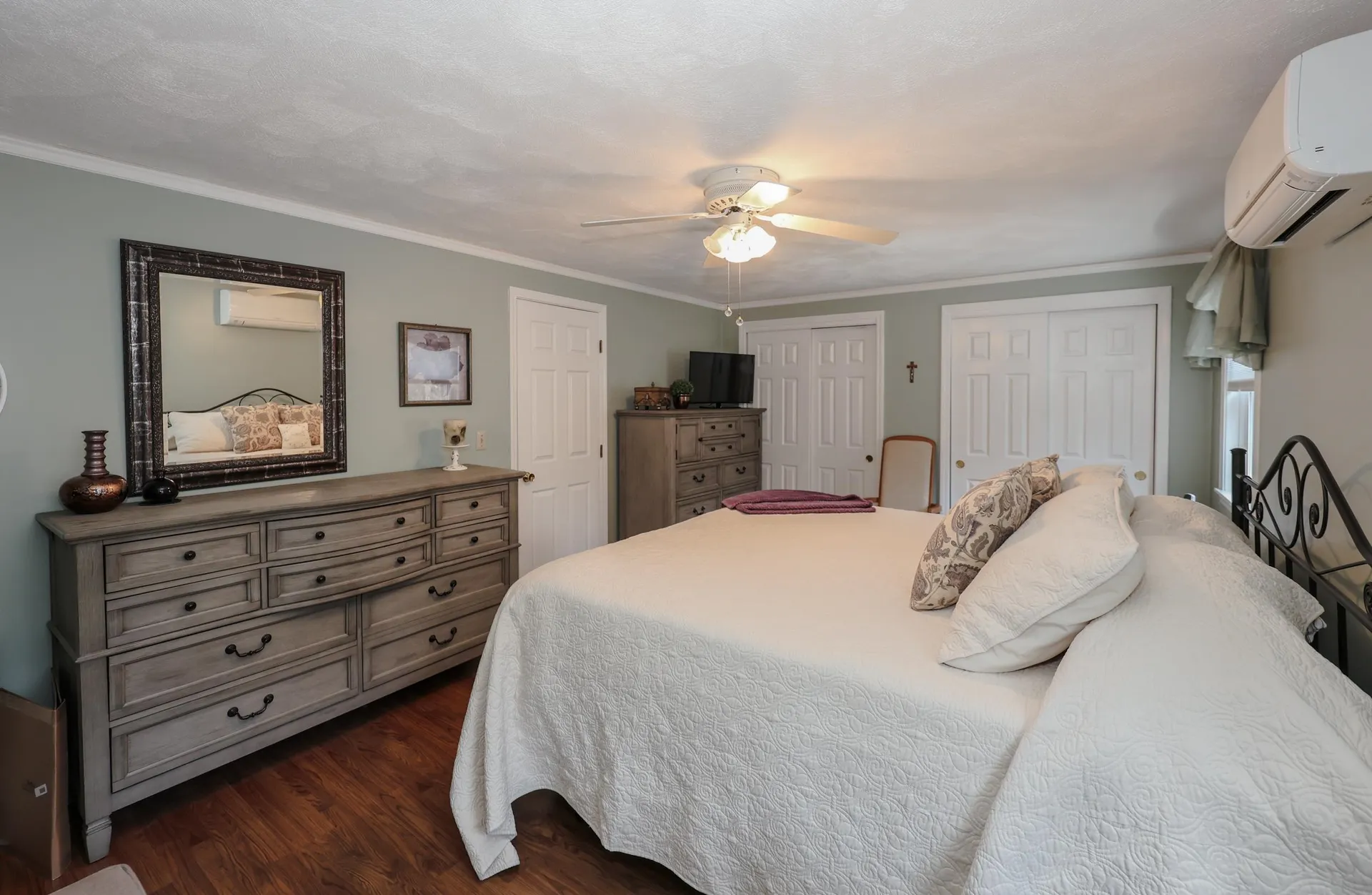 6 Karen Lane Londonderry NH 03053