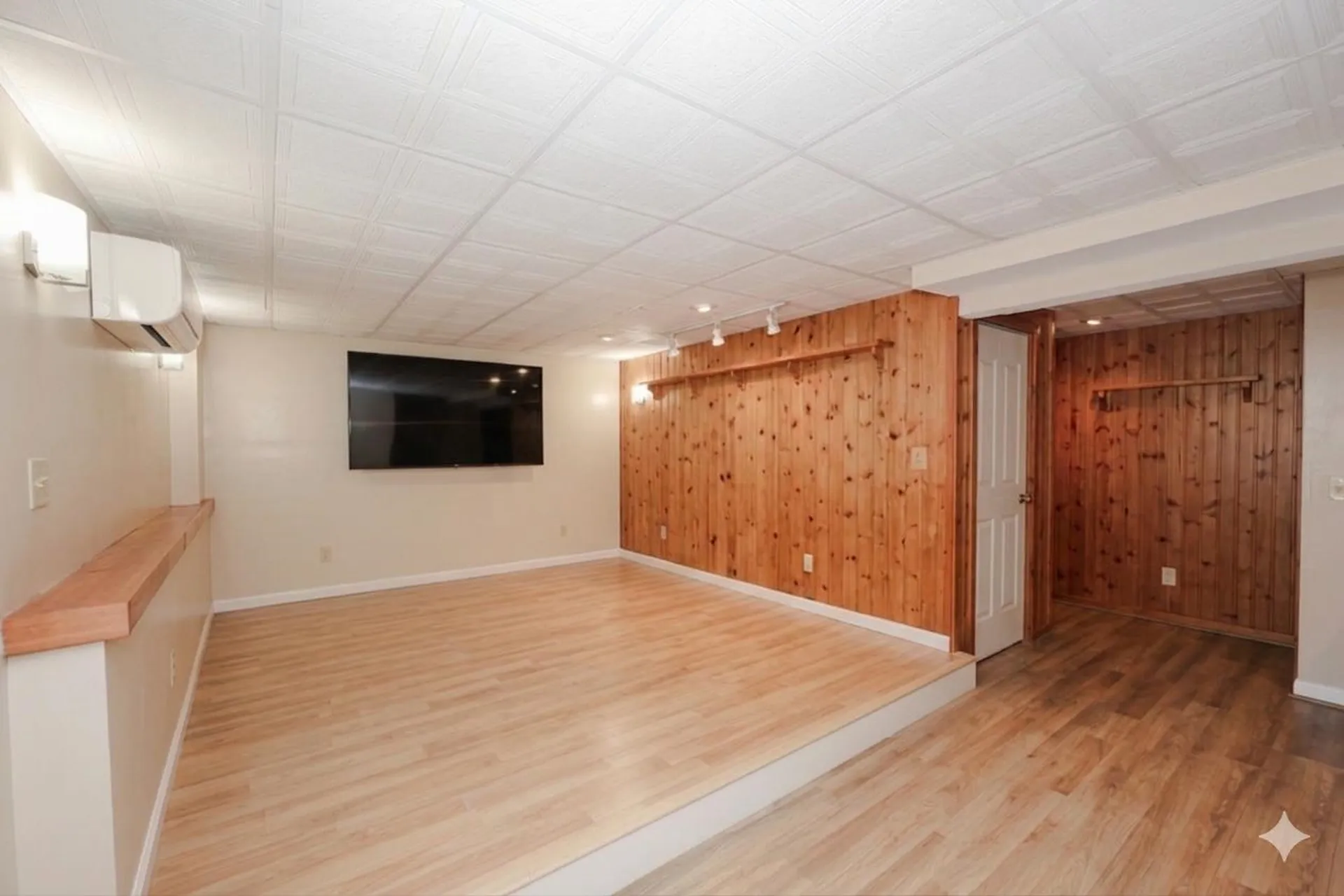 6 Karen Lane Londonderry NH 03053