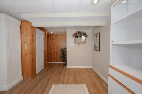 6 Karen Lane Londonderry NH 03053