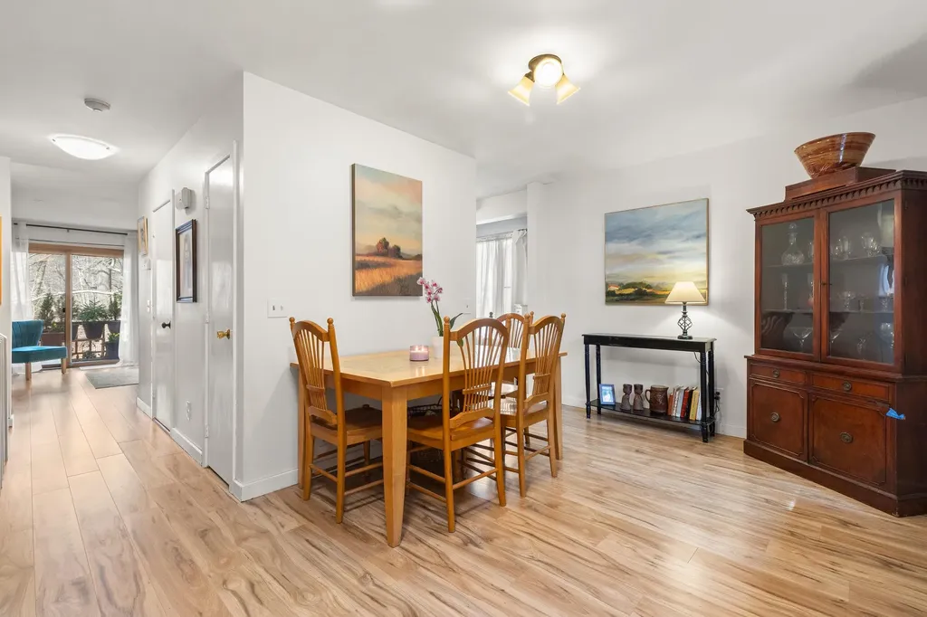 8 Dunvegan Woods Drive Hampton NH 03842