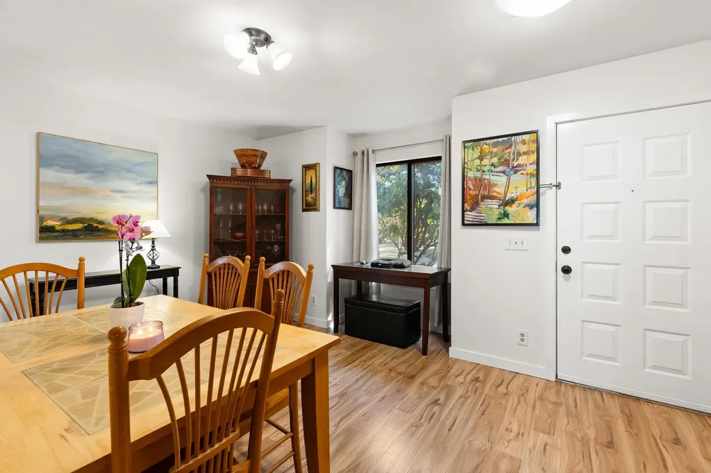 8 Dunvegan Woods Drive Hampton NH 03842