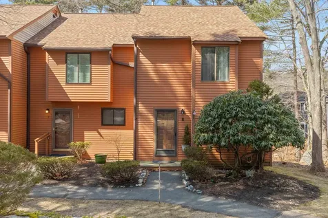 8 Dunvegan Woods Drive Hampton NH 03842