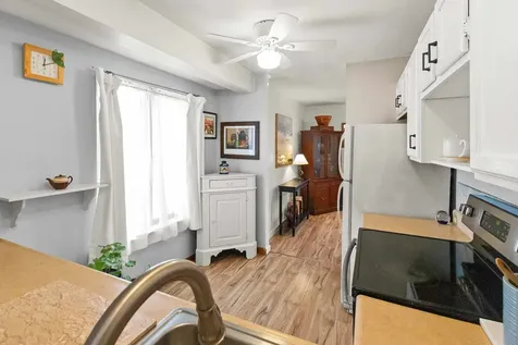 8 Dunvegan Woods Drive Hampton NH 03842