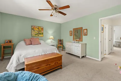 8 Dunvegan Woods Drive Hampton NH 03842