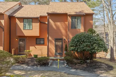 8 Dunvegan Woods Drive Hampton NH 03842