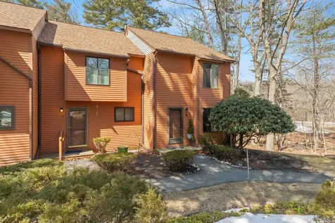 8 Dunvegan Woods Drive Hampton NH 03842