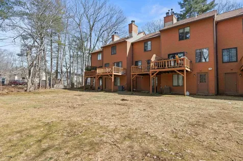 8 Dunvegan Woods Drive Hampton NH 03842