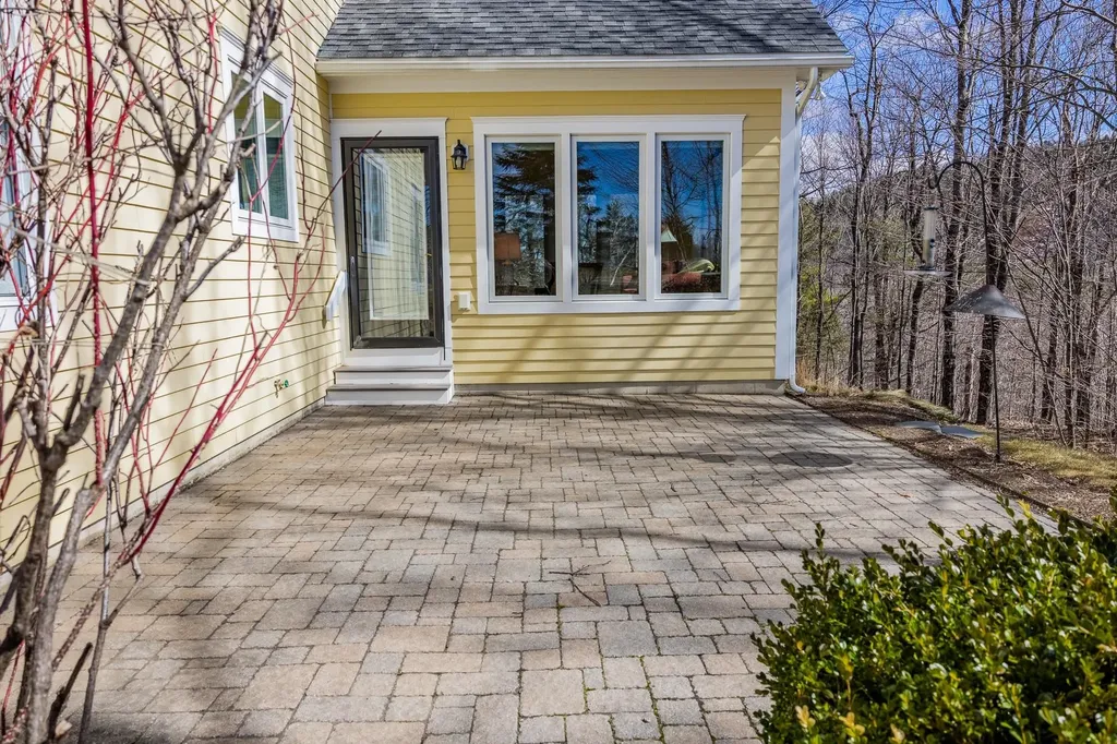 32 Birch Lane Enfield NH 03748