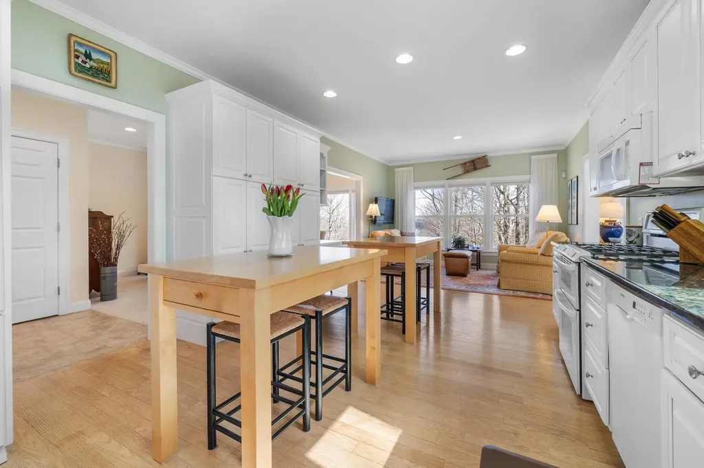 32 Birch Lane Enfield NH 03748
