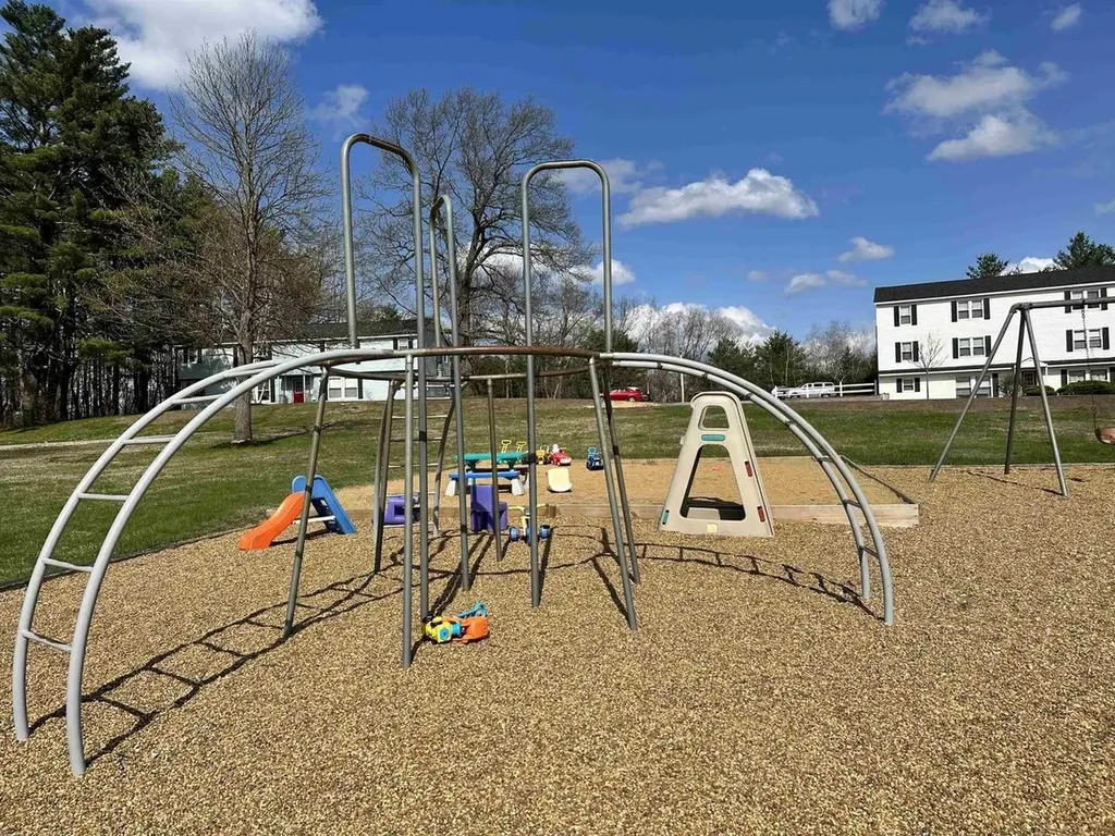 180 N Main Street Boscawen NH 03303