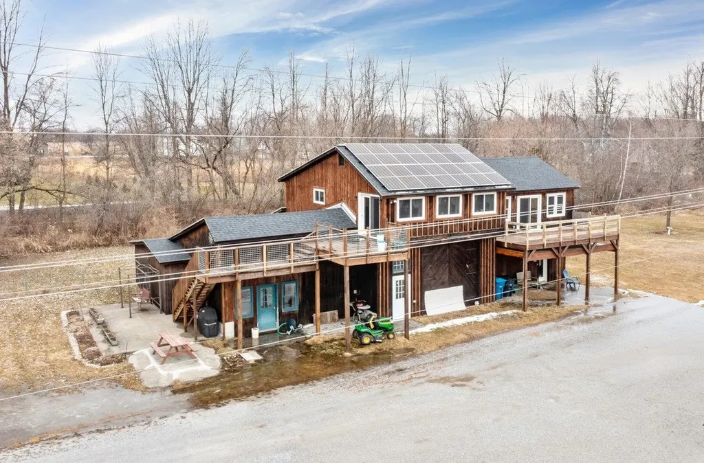 95 Center Bay Road Alburgh VT 05440