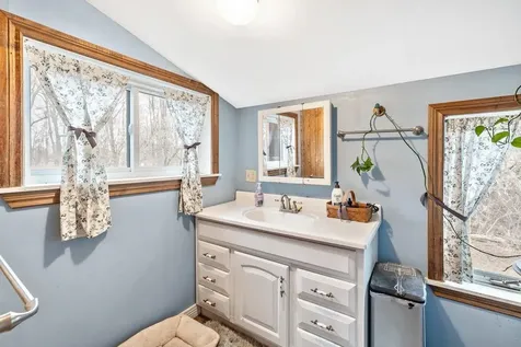 95 Center Bay Road Alburgh VT 05440