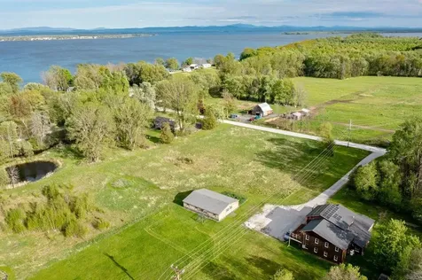95 Center Bay Road Alburgh VT 05440