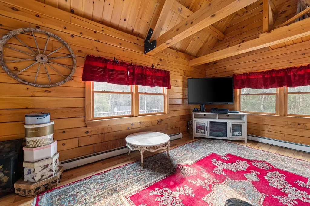 47 Auguste Road Wentworth NH 03282