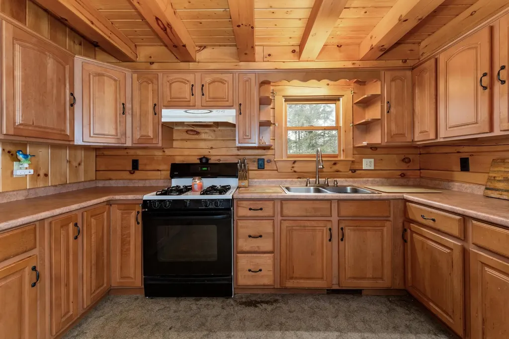 47 Auguste Road Wentworth NH 03282