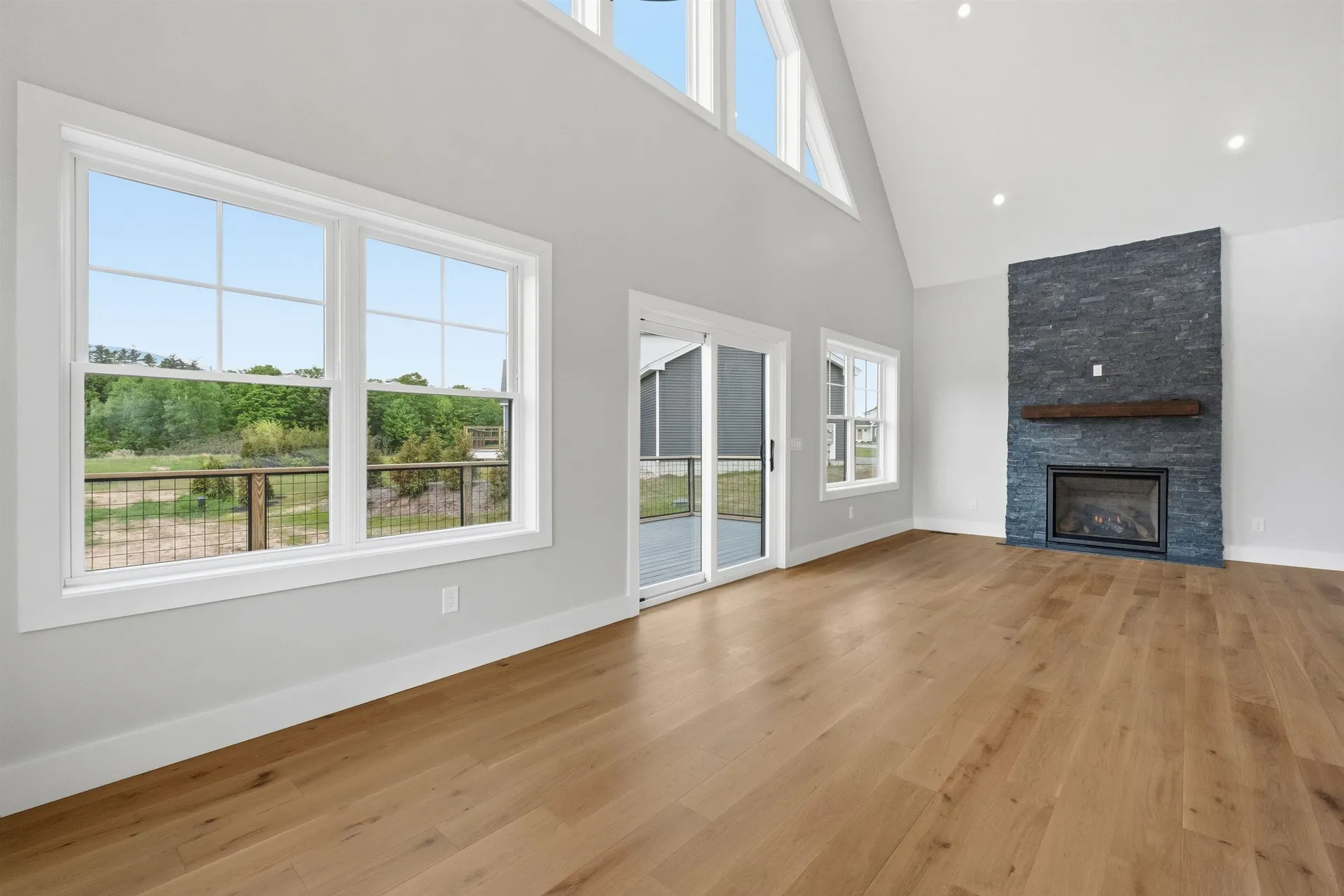 14 Melina's Way Thornton NH 03285