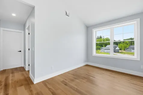 14 Melina's Way Thornton NH 03285