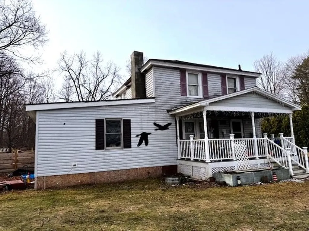 13 Hall Street Bennington VT 05257