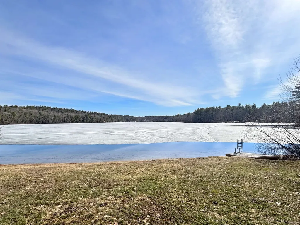 5 Liberty Lane Barrington NH 03825