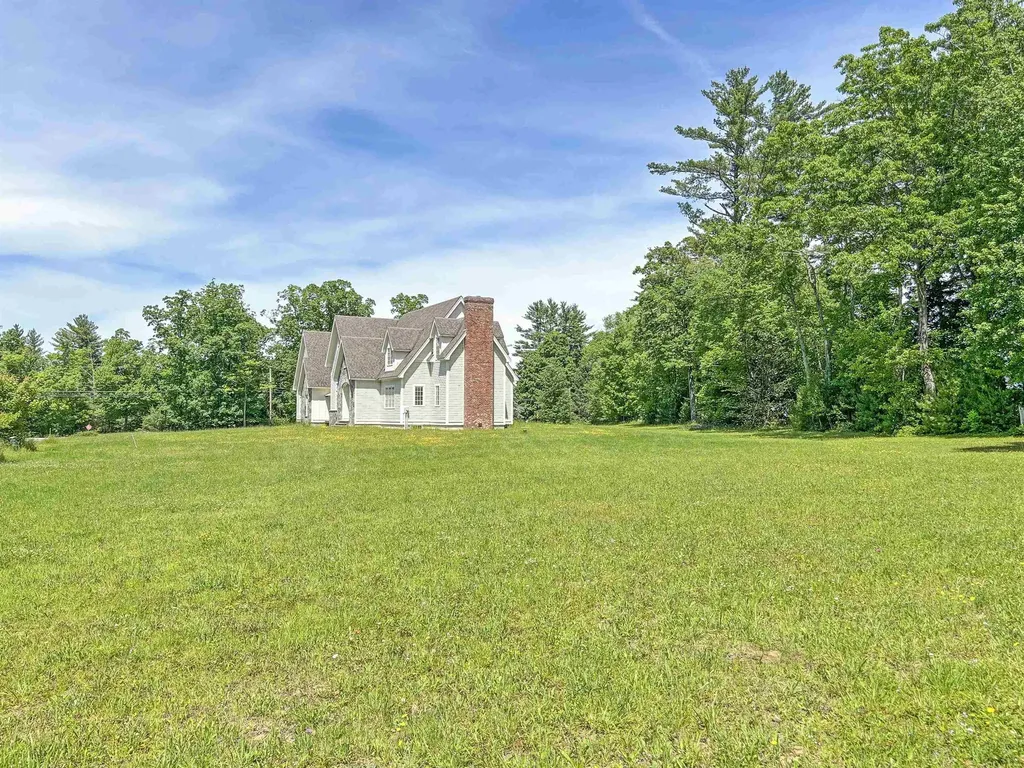 5 Liberty Lane Barrington NH 03825
