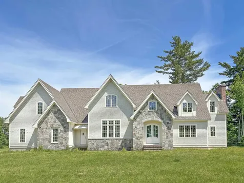 5 Liberty Lane Barrington NH 03825