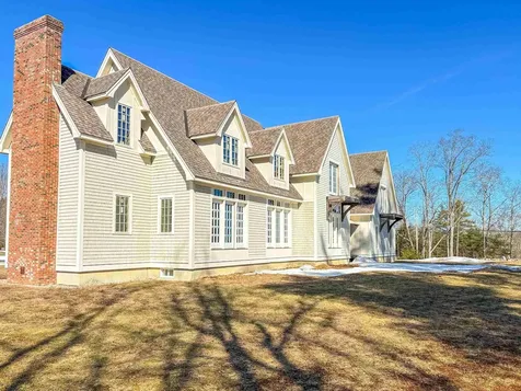 5 Liberty Lane Barrington NH 03825