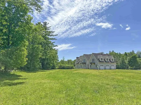 5 Liberty Lane Barrington NH 03825