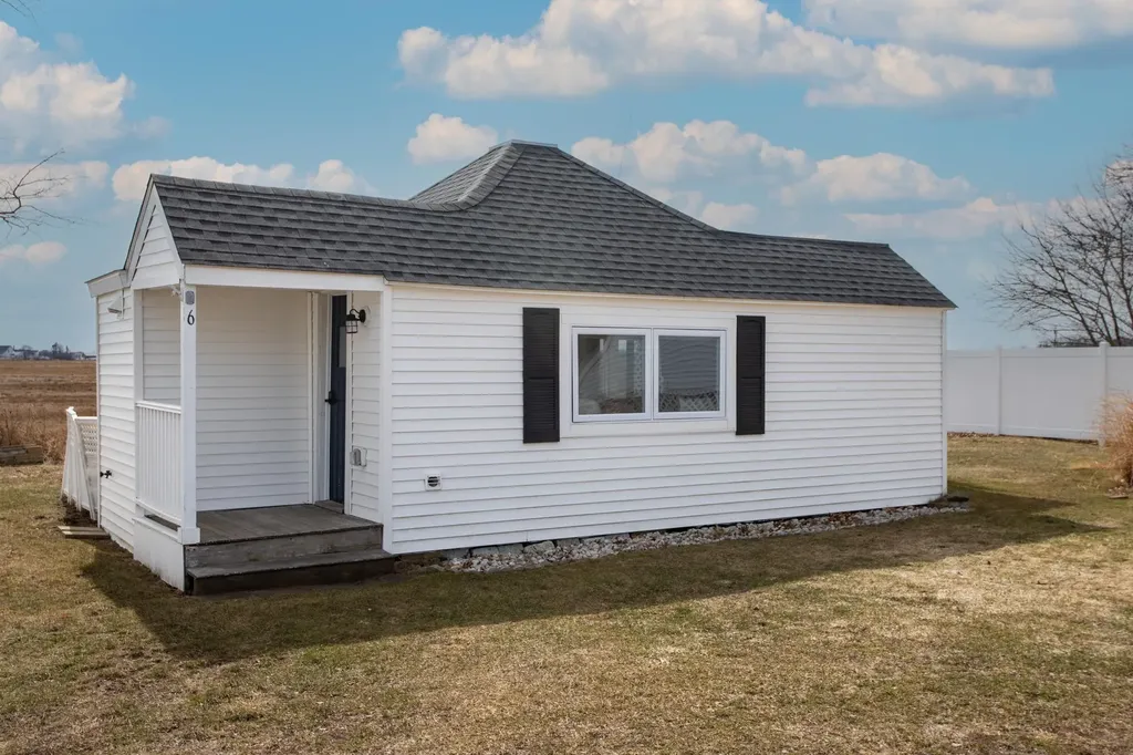 515 Winnacunnet Road Hampton NH 03842