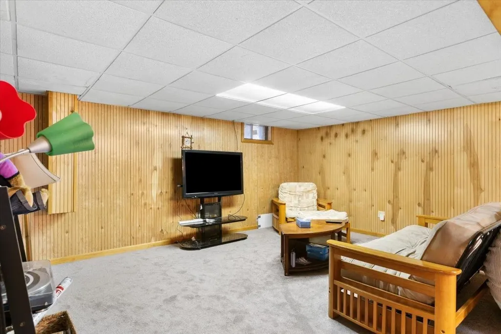 99 Whitefield Road Bethlehem NH 03574