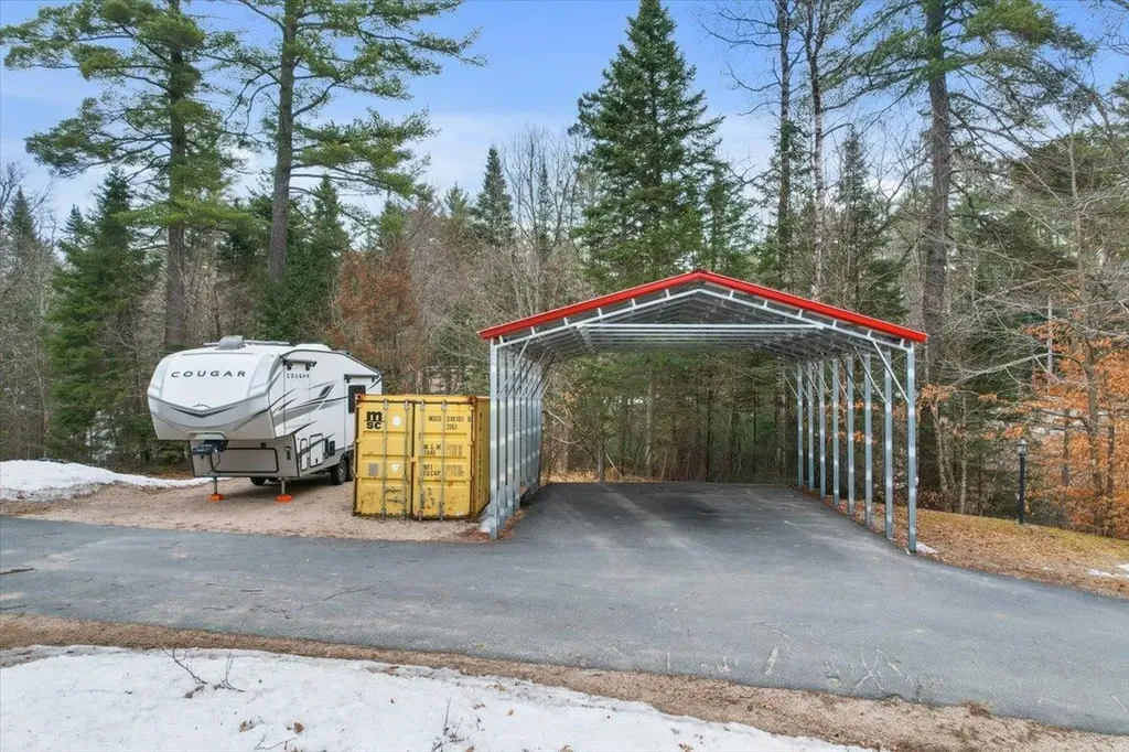 99 Whitefield Road Bethlehem NH 03574
