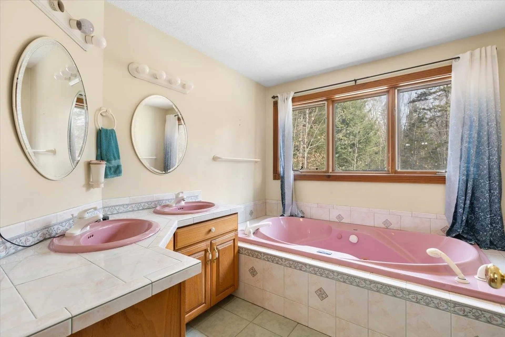 99 Whitefield Road Bethlehem NH 03574
